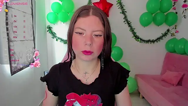 Snapshot of Susana_garcia_ chatting on 12.12.24 Susana garcia online show from 12.12.24