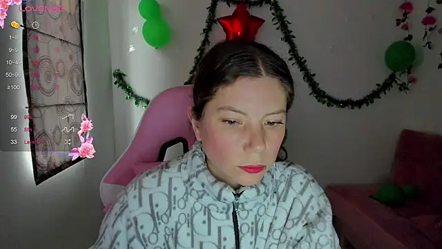 Snapshot of Susana_garcia_ chatting on 12.30.24 Susana garcia online show from 12.30.24