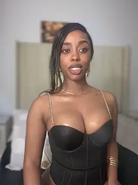 Snapshot of BhadBhad_Kitty chatting on 10.09.25 BhadBhad Kitty online show from 10.09.25