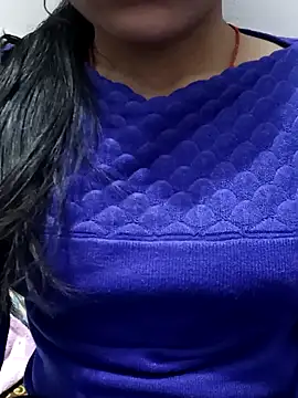 Snapshot of Riyu_05 chatting on 12.14.24 Riyu 05 online show from 12.14.24