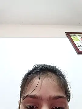 Snapshot of Riyu_05 chatting on 12.18.24 Riyu 05 online show from 12.18.24