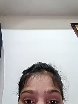 Snapshot of Riyu_05 chatting on 01.16.25 Riyu 05 online show from 01.16.25