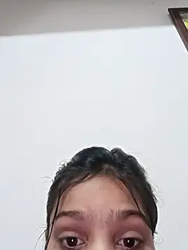 Snapshot of Riyu_05 chatting on 02.11.25 Riyu 05 online show from 02.11.25