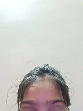 Snapshot of Riyu_05 chatting on 02.13.25 Riyu 05 online show from 02.13.25