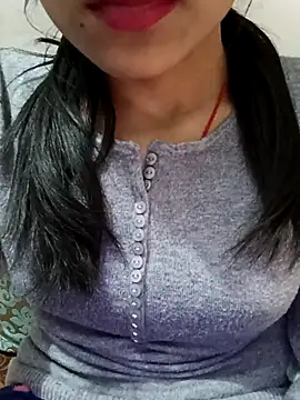 Snapshot of Riyu_05 chatting on 02.14.25 Riyu 05 online show from 02.14.25