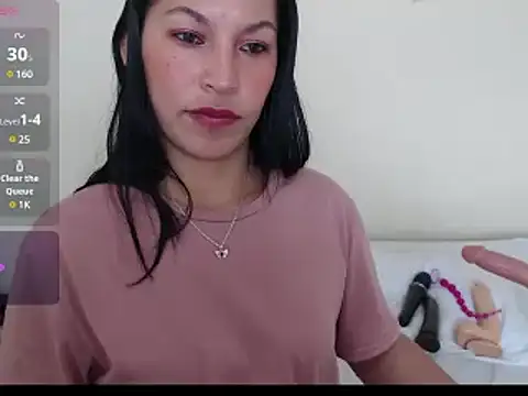 Snapshot of michel_ex33 chatting on 12.22.24 michel ex33 online show from 12.22.24