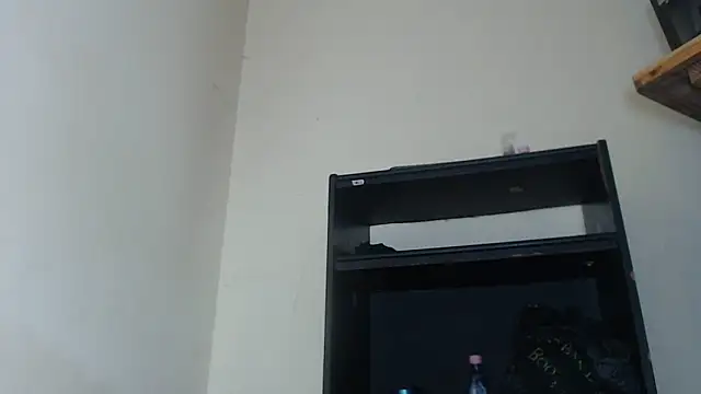 Snapshot of michel_ex33 chatting on 10.27.25 michel ex33 online show from 10.27.25