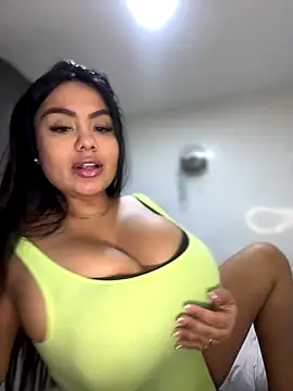 Snapshot of valeria2019hot chatting on 12.05.24 valeria2019hot online show from 12.05.24
