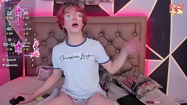 Snapshot of Max_lover1 chatting on 12.26.24 Max lover1 online show from 12.26.24