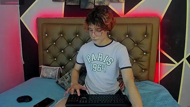 Snapshot of Max_lover1 chatting on 01.14.25 Max lover1 online show from 01.14.25