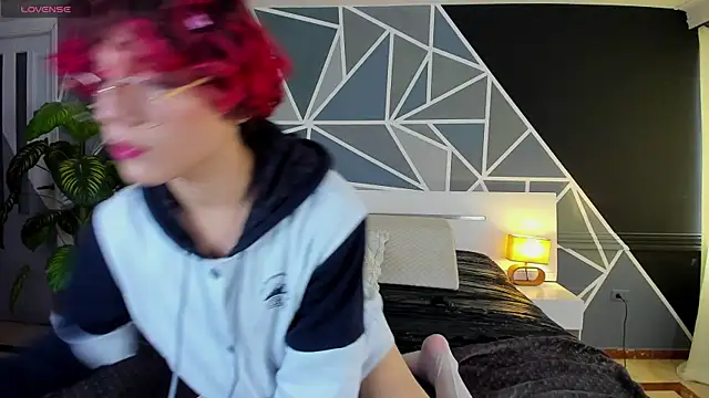 Snapshot of Max_lover1 chatting on 03.11.25 Max lover1 online show from 03.11.25