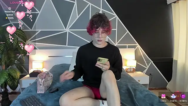 Snapshot of Max_lover1 chatting on 03.19.25 Max lover1 online show from 03.19.25