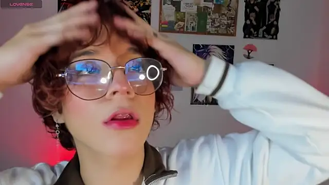 Snapshot of Max_lover1 chatting on 10.21.25 Max lover1 online show from 10.21.25