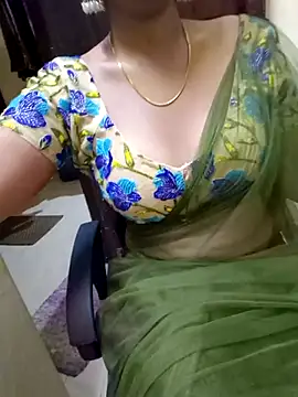 Snapshot of Roja-Telugu777 chatting on 03.07.25 Roja-Telugu777 online show from 03.07.25