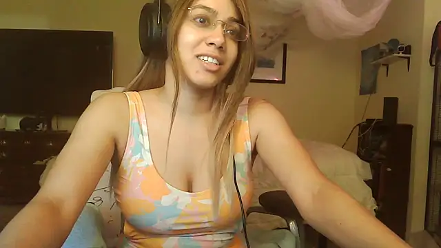 Snapshot of PolinaLoveX chatting on 03.17.25 PolinaLoveX online show from 03.17.25