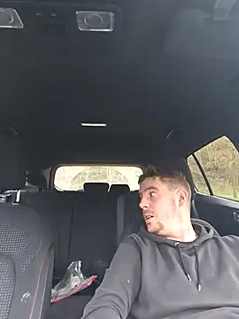 Snapshot of Titanhoott chatting on 01.25.25 Titanhoott online show from 01.25.25