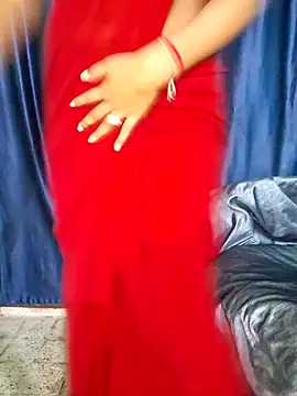 Snapshot of Lufi_2 chatting on 10.18.25 Lufi 2 online show from 10.18.25