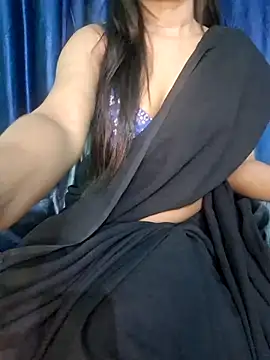 Snapshot of Lufi_2 chatting on 10.24.25 Lufi 2 online show from 10.24.25