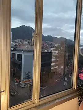 Snapshot of Megan_Lim chatting on 01.05.25 Megan Lim online show from 01.05.25