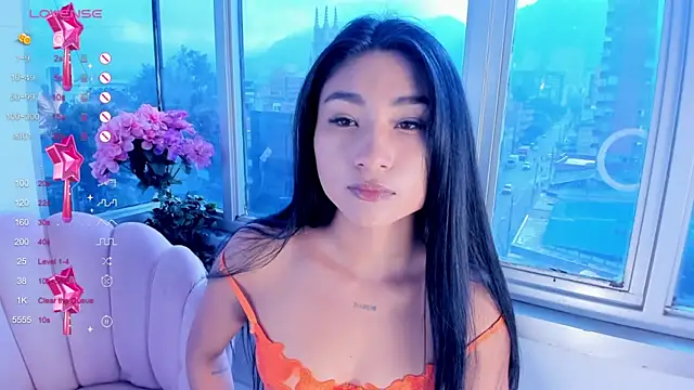 Snapshot of Megan_Lim chatting on 01.09.25 Megan Lim online show from 01.09.25