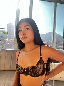 Snapshot of Megan_Lim chatting on 02.01.25 Megan Lim online show from 02.01.25