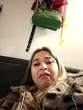 Snapshot of yajahil chatting on 01.19.25 yajahil online show from 01.19.25