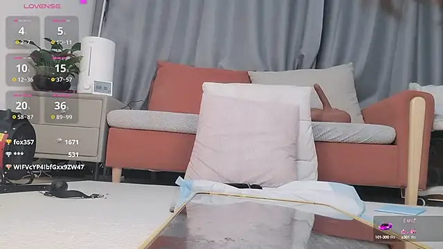 Snapshot of Youth3_ chatting on 02.20.25 Youth3  online show from 02.20.25