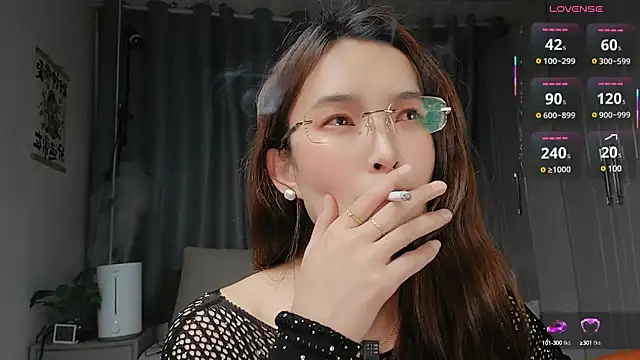 Snapshot of Youth3_ chatting on 03.20.25 Youth3  online show from 03.20.25