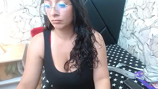 Snapshot of sarax_ximena chatting on 01.28.25 sarax ximena online show from 01.28.25