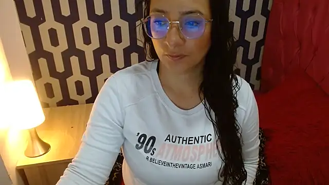 Snapshot of sarax_ximena chatting on 09.18.25 sarax ximena online show from 09.18.25