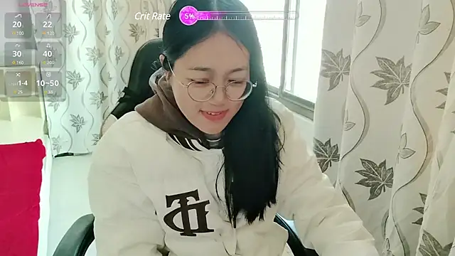 Snapshot of luoxuwen chatting on 12.29.24 luoxuwen online show from 12.29.24