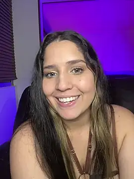 Snapshot of valentina_jonnes1 chatting on 03.07.25 valentina jonnes1 online show from 03.07.25