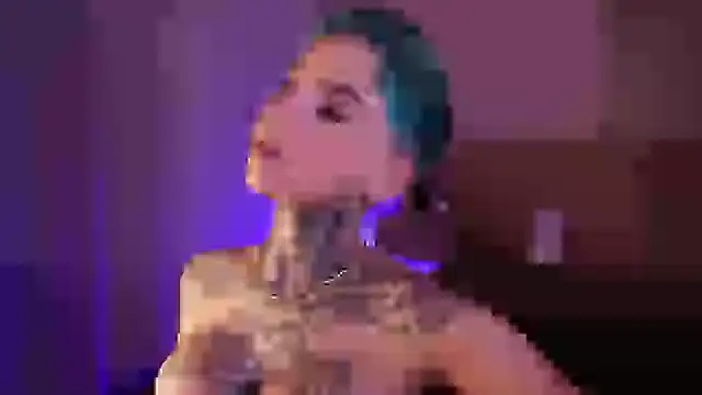 Snapshot of AliceShazaham_ chatting on 01.06.25 AliceShazaham  online show from 01.06.25