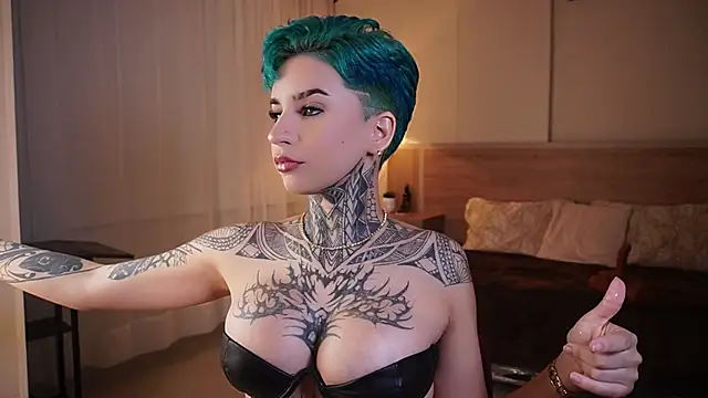 Snapshot of AliceShazaham_ chatting on 03.23.25 AliceShazaham  online show from 03.23.25