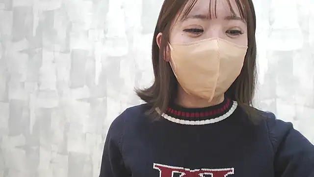 Snapshot of LOVE_MOMO_LOVE chatting on 01.17.25 LOVE MOMO LOVE online show from 01.17.25