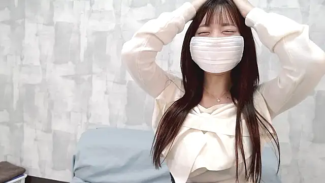 Snapshot of LOVE_MOMO_LOVE chatting on 09.21.25 LOVE MOMO LOVE online show from 09.21.25