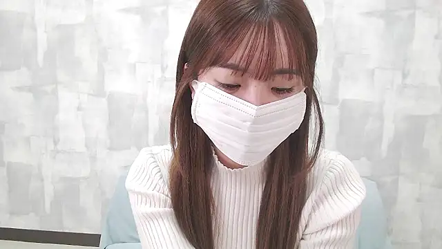 Snapshot of LOVE_MOMO_LOVE chatting on 11.11.25 LOVE MOMO LOVE online show from 11.11.25