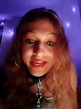 Snapshot of MmmMonikaBabie chatting on 09.17.25 MmmMonikaBabie online show from 09.17.25