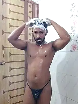 Snapshot of HunkyAriyan chatting on 01.04.25 HunkyAriyan online show from 01.04.25