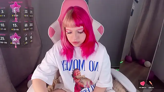 Snapshot of MonikaMayson chatting on 03.21.25 MonikaMayson online show from 03.21.25