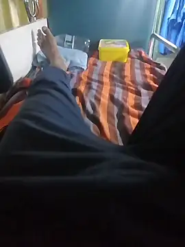 Snapshot of ALEX-BHASHI chatting on 10.26.25 ALEX-BHASHI online show from 10.26.25