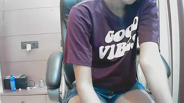 Snapshot of collage_hoty chatting on 09.26.25 collage hoty online show from 09.26.25