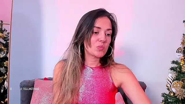 Snapshot of camilawm19 chatting on 12.20.24 camilawm19 online show from 12.20.24