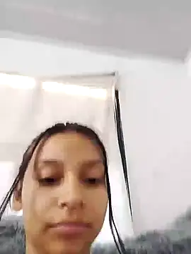 Snapshot of emma_ambar chatting on 12.04.24 emma ambar online show from 12.04.24