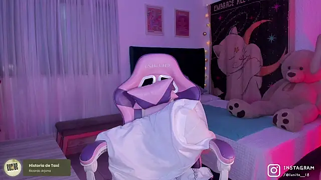 Snapshot of alice_guerin_ chatting on 09.24.25 alice guerin  online show from 09.24.25