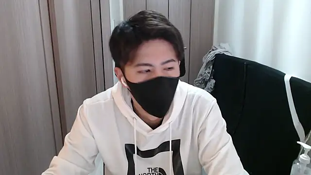 Snapshot of ryota_kkk chatting on 12.06.24 ryota kkk online show from 12.06.24