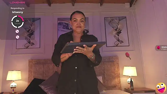 Snapshot of lyn_adamns chatting on 03.06.25 lyn adamns online show from 03.06.25