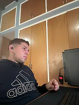 Snapshot of AnaisoVenus chatting on 02.24.25 AnaisoVenus online show from 02.24.25