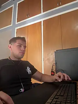 Snapshot of AnaisoVenus chatting on 02.24.25 AnaisoVenus online show from 02.24.25