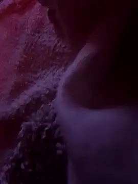 Snapshot of Iitaniee chatting on 10.29.25 Iitaniee online show from 10.29.25